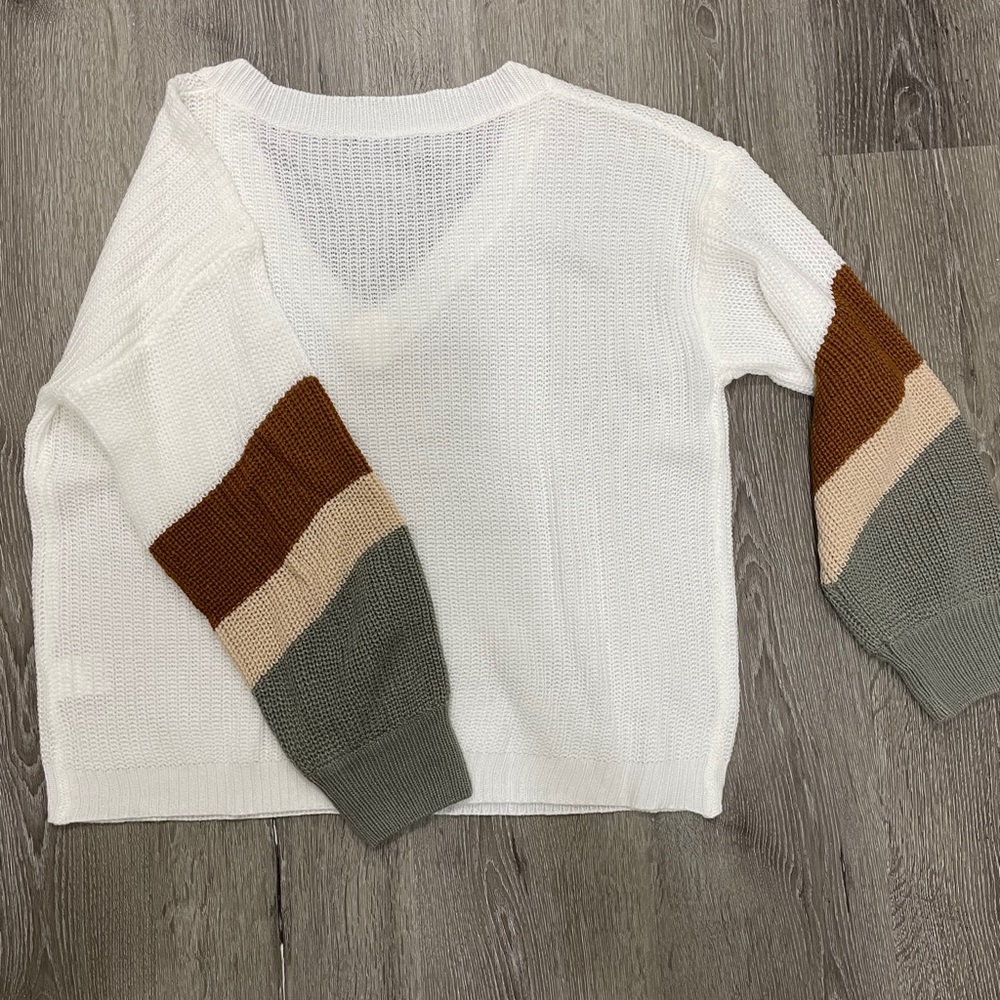 Sweater - Picture 4 of 4